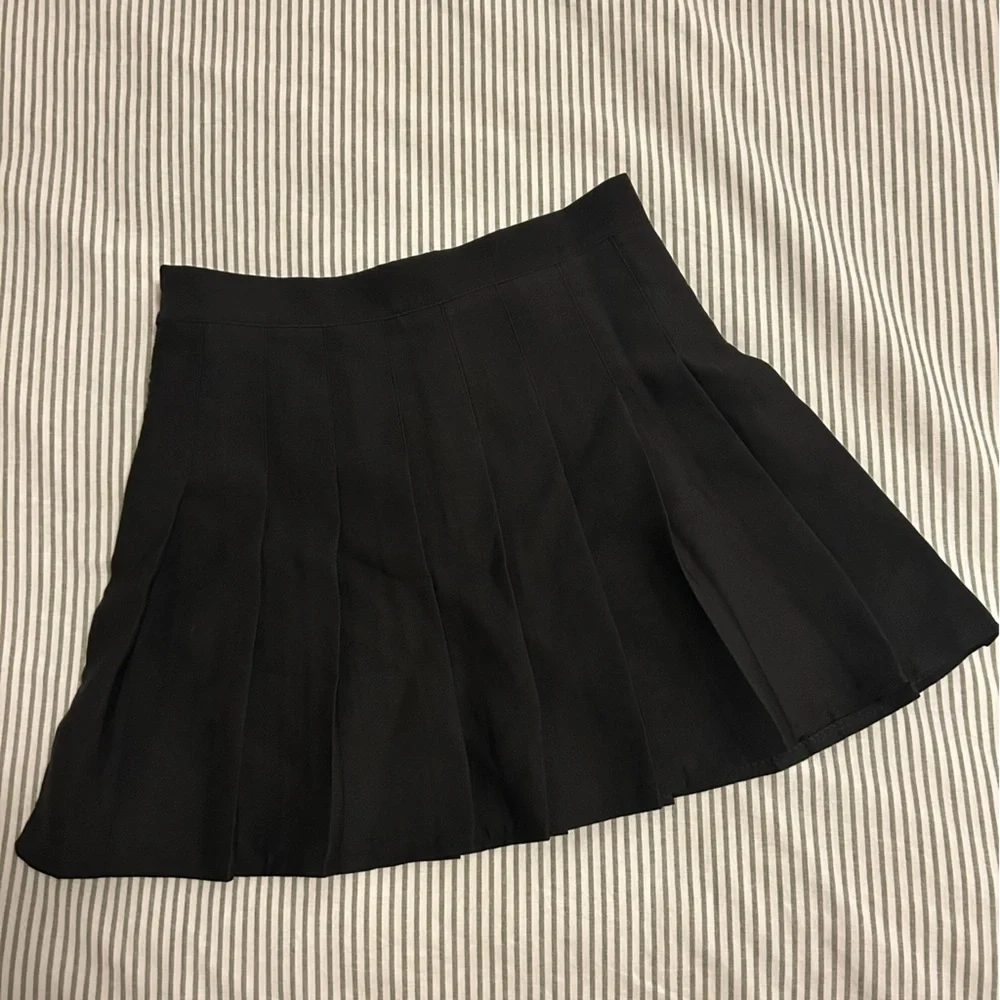 OAK + FORT Black Pleated Mini Skirt - Picture 2 of 7